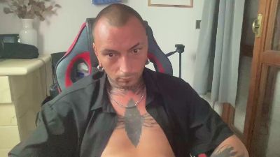 sidvicious23cm live cam on Cam4