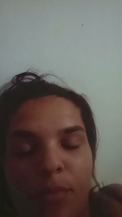 sillerzinha23 live cam on Cam4
