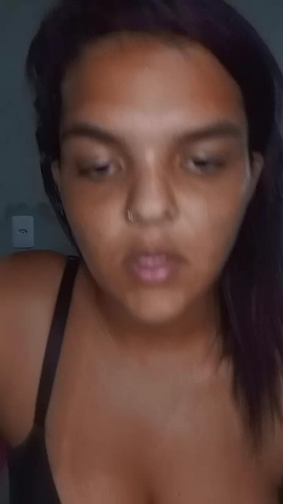 sillerzinha23 live cam on Cam4