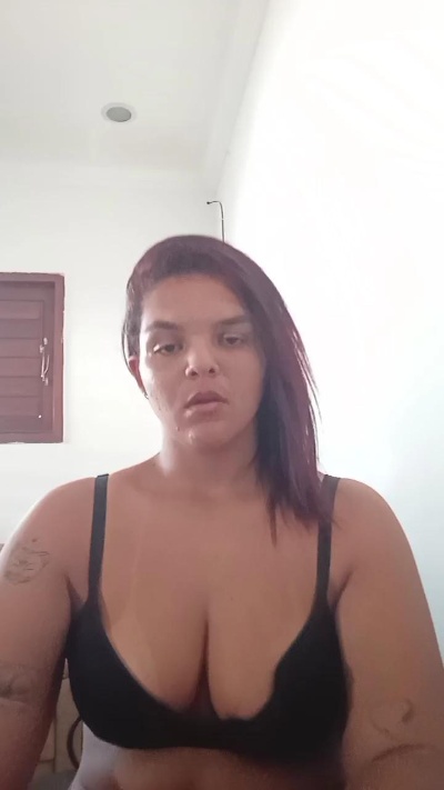 sillerzinha23 live cam on Cam4