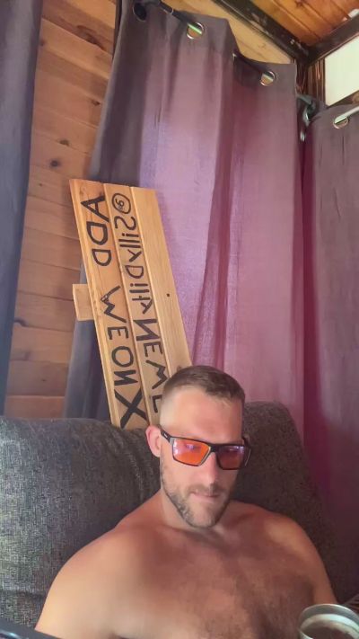 sillydillynewf live cam on Cam4