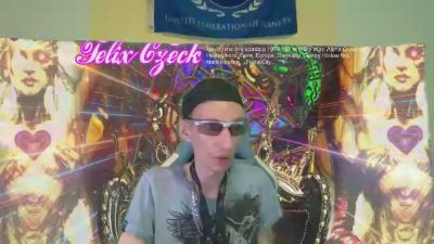 sillynerd live cam on Cam4