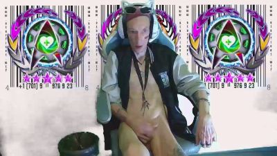 sillynerd live cam on Cam4