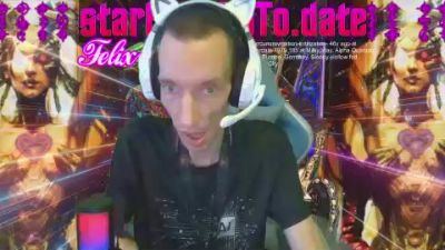 sillynerd live cam on Cam4