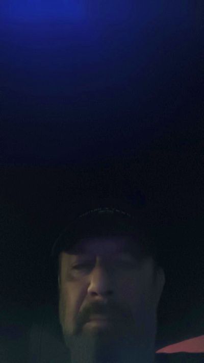 silversurfer100 live cam on Cam4