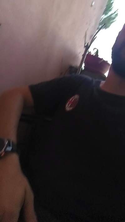 simo588 live cam on Cam4