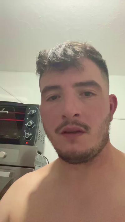 simon19934 live cam on Cam4