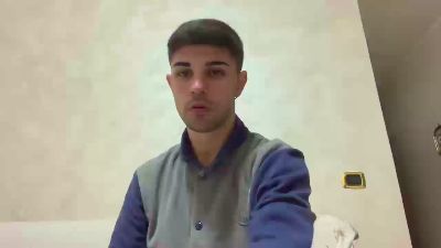 simon_37 live cam on Cam4