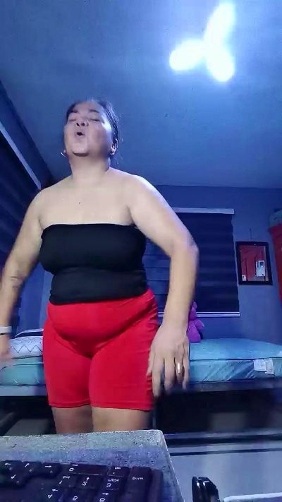 sinfullwife69 live cam on Cam4