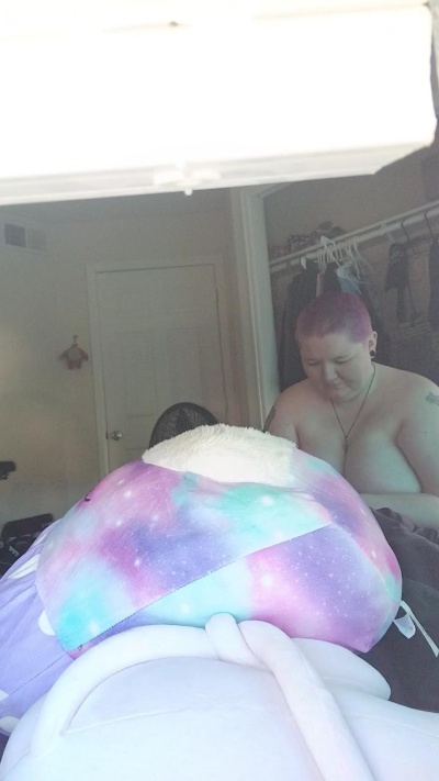 sinnabun420 live cam on Cam4
