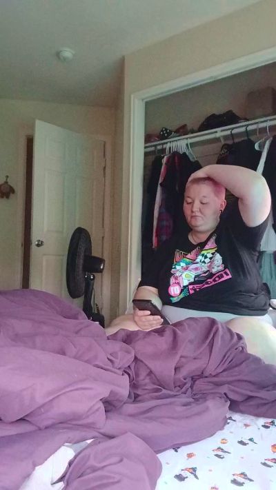 sinnabun420 live cam on Cam4