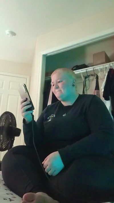sinnabun420 live cam on Cam4