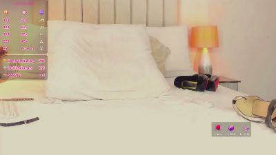 sissy_brunette4 live cam on Cam4