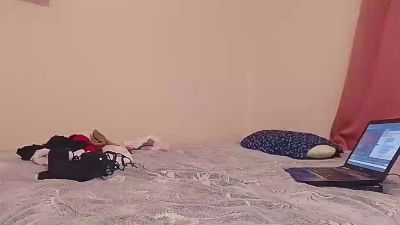 sissyyop live cam on Cam4