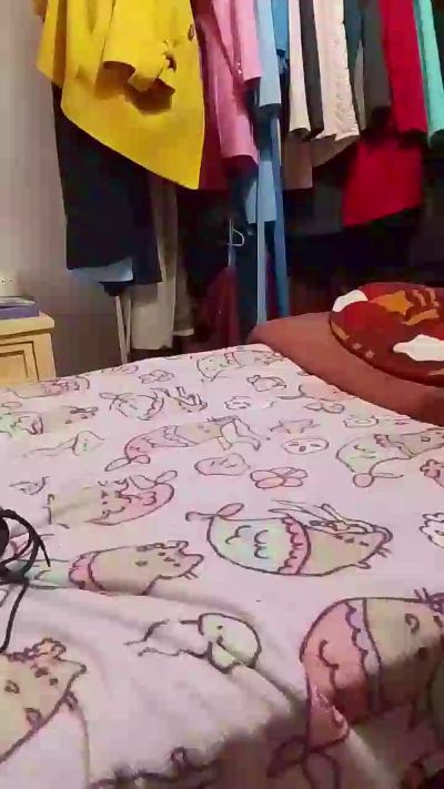 sissyyop live cam on Cam4
