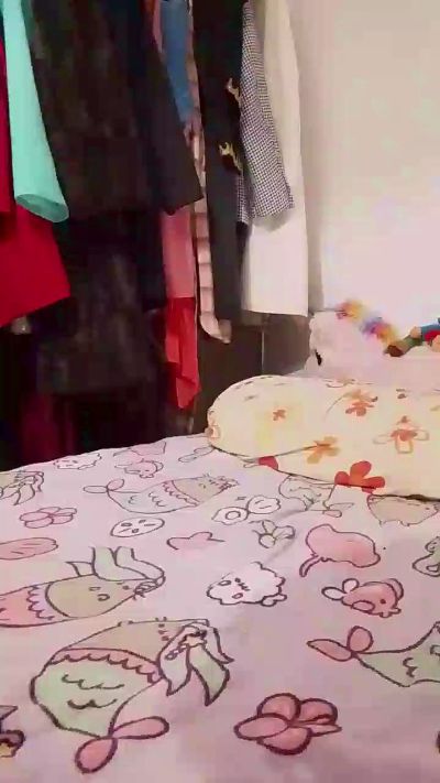 sissyyop live cam on Cam4