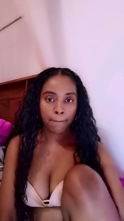 sistrafun live cam on Cam4