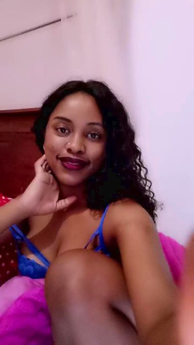 sistrafun live cam on Cam4