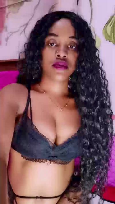 sistrafun live cam on Cam4
