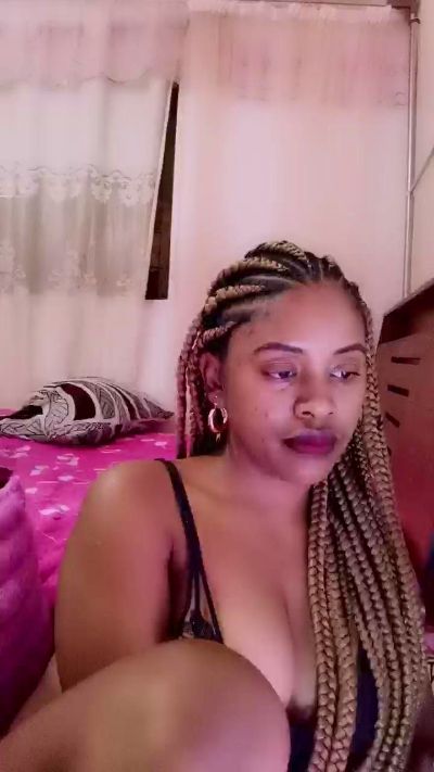 sistrafun live cam on Cam4