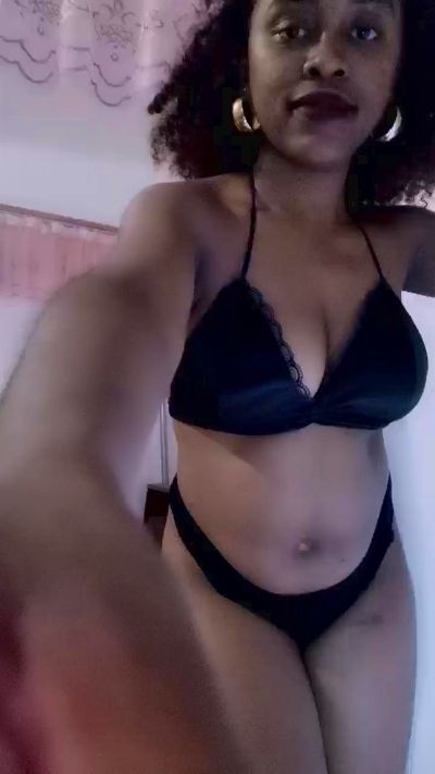 sistrafun live cam on Cam4