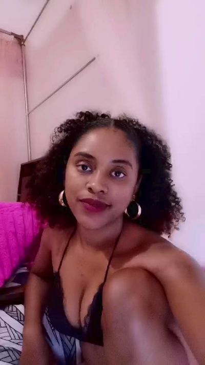 sistrafun live cam on Cam4