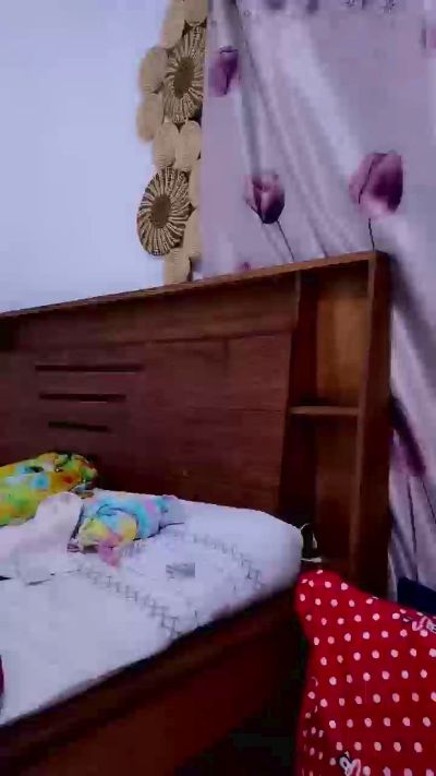 sistrafun live cam on Cam4