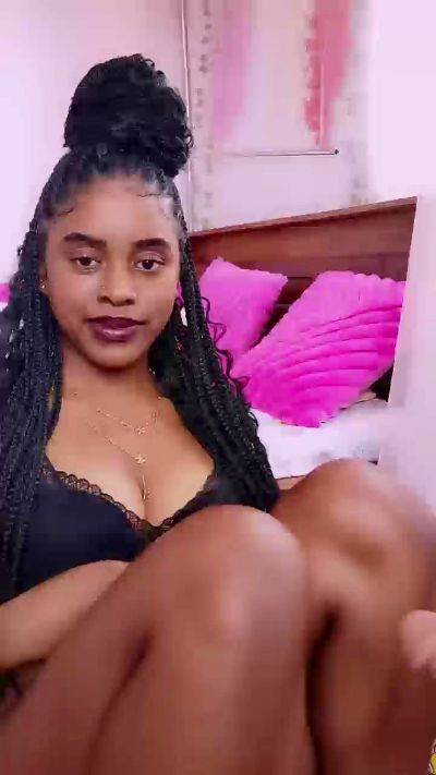 sistrafun live cam on Cam4