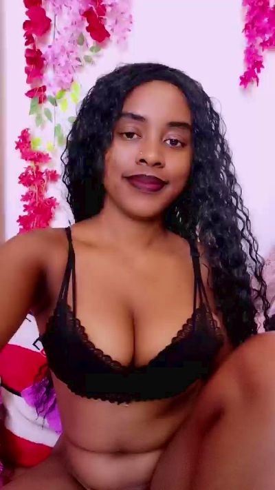 sistrafun live cam on Cam4