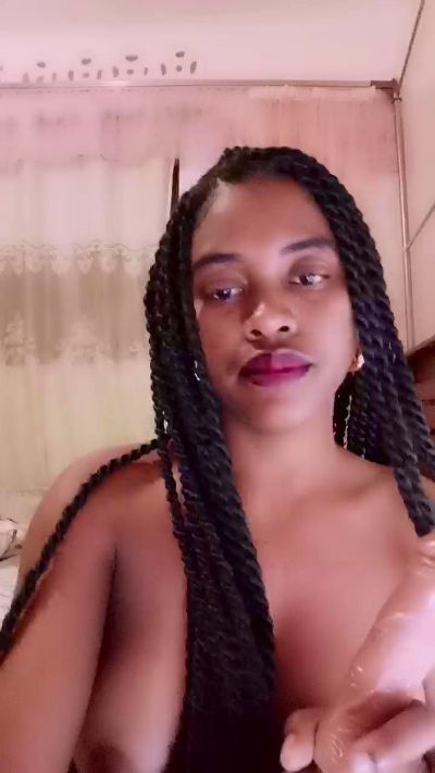 sistrafun live cam on Cam4
