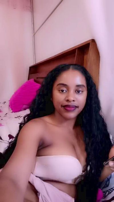sistrafun live cam on Cam4