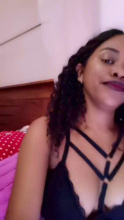 sistrafun live cam on Cam4
