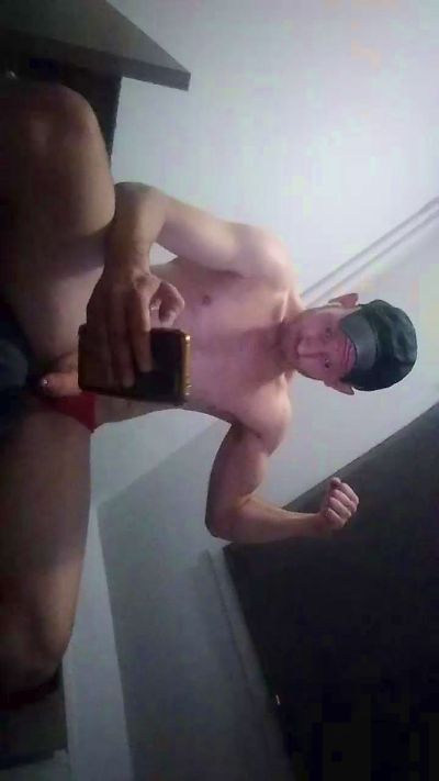 sjoiwo69 live cam on Cam4