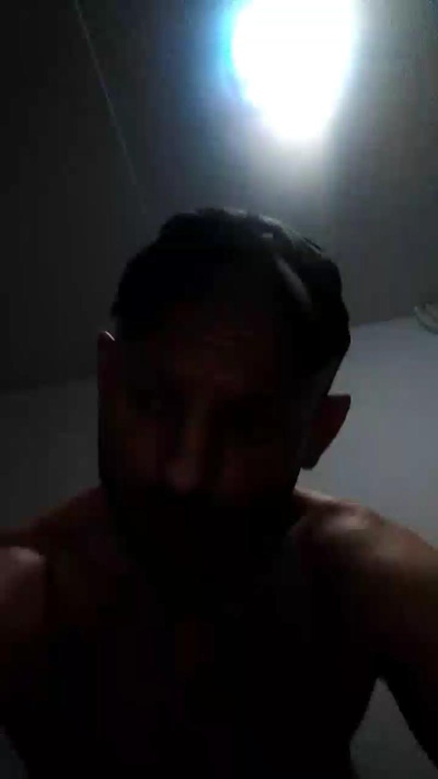 sjoiwo69 live cam on Cam4