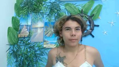 skinny18sex live cam on Cam4