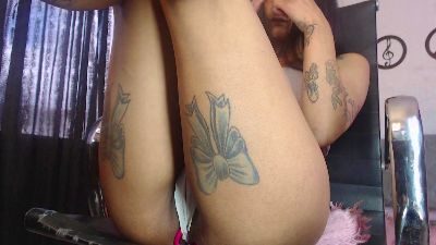 skinny_Yizz live cam on Cam4