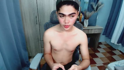 skinny_ken69 live cam on Cam4
