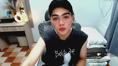 skinny_ken69 live cam on Cam4