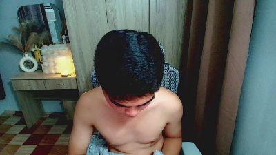 skinny_ken69 live cam on Cam4