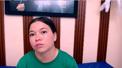 skinnymedium526 live cam on Cam4