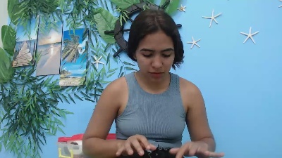 skinnysofia18 live cam on Cam4