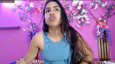 skinnysofia18 live cam on Cam4