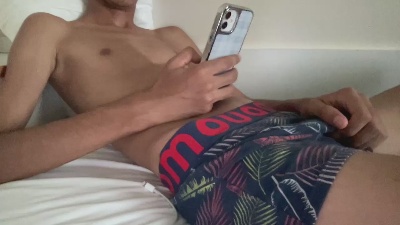 skinnytwink live cam on Cam4