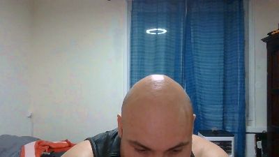 skinrubber35 live cam on Cam4