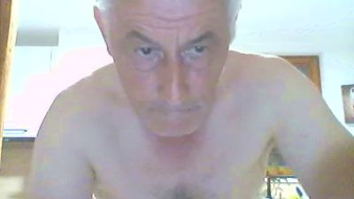 sklaveb21 live cam on Cam4
