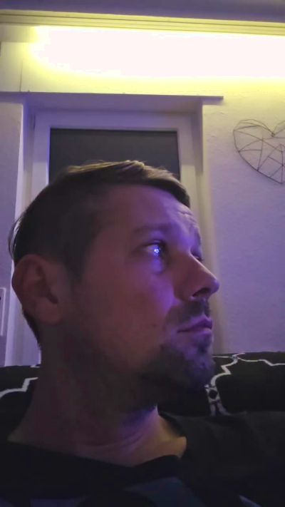 sklaveverheira1 live cam on Cam4