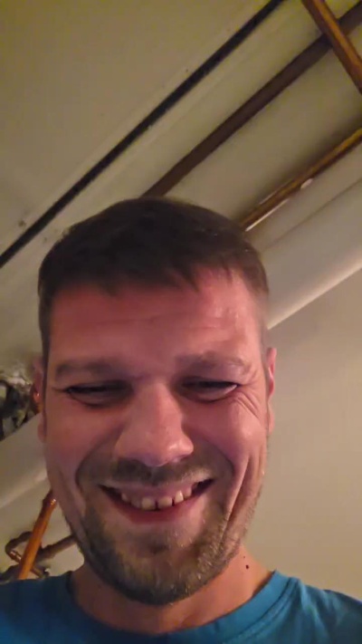 sklaveverheira1 live cam on Cam4