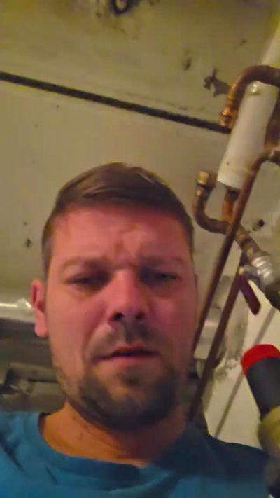 sklaveverheira1 live cam on Cam4