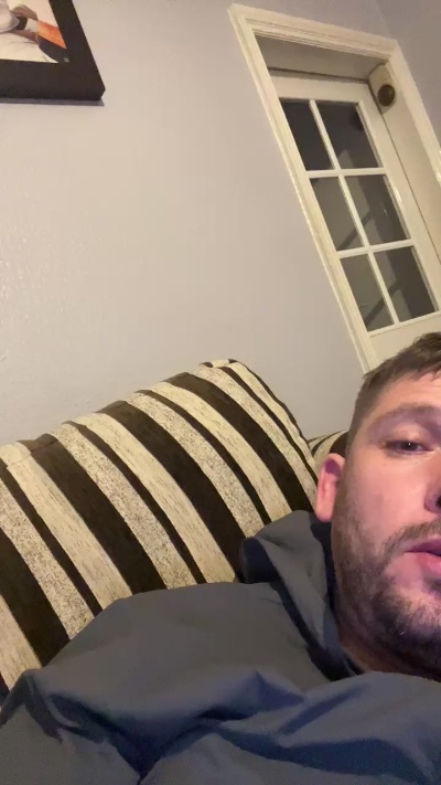 skuzzy244 live cam on Cam4