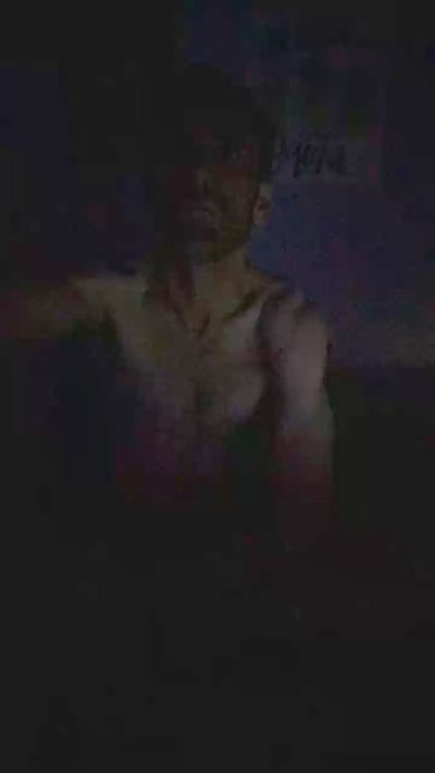skyleranthonyy1 live cam on Cam4
